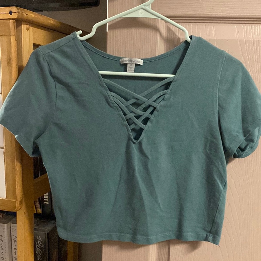 woman’s sea green crop top